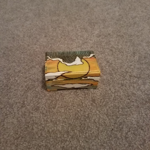 CK Crafts Small Handcrafted Woodburned box - Picture 3 of 12